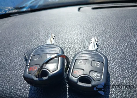 2014 Ford Mustang V6 z USA, uszkodzony, nr VIN 1ZVBP8AMXE5202498